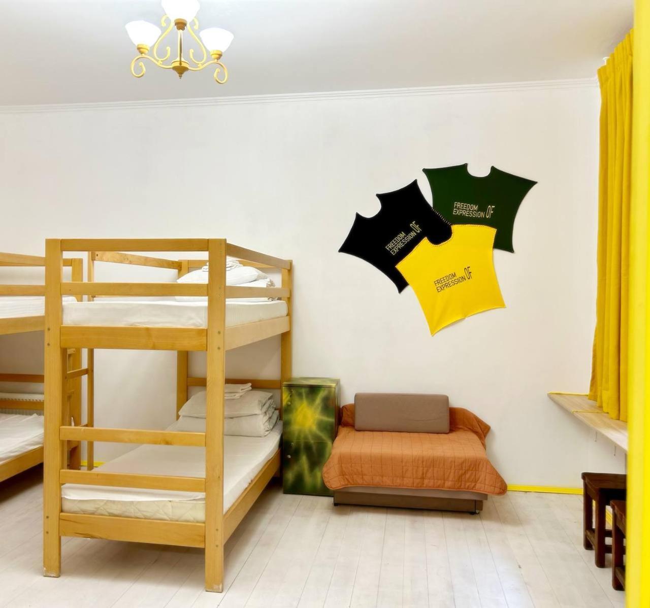 Hostel Europe-U リヴィウ エクステリア 写真