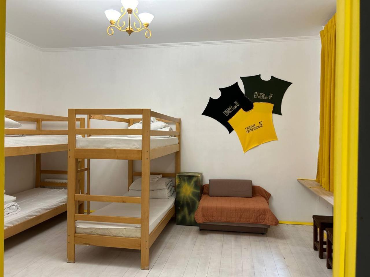Hostel Europe-U リヴィウ エクステリア 写真