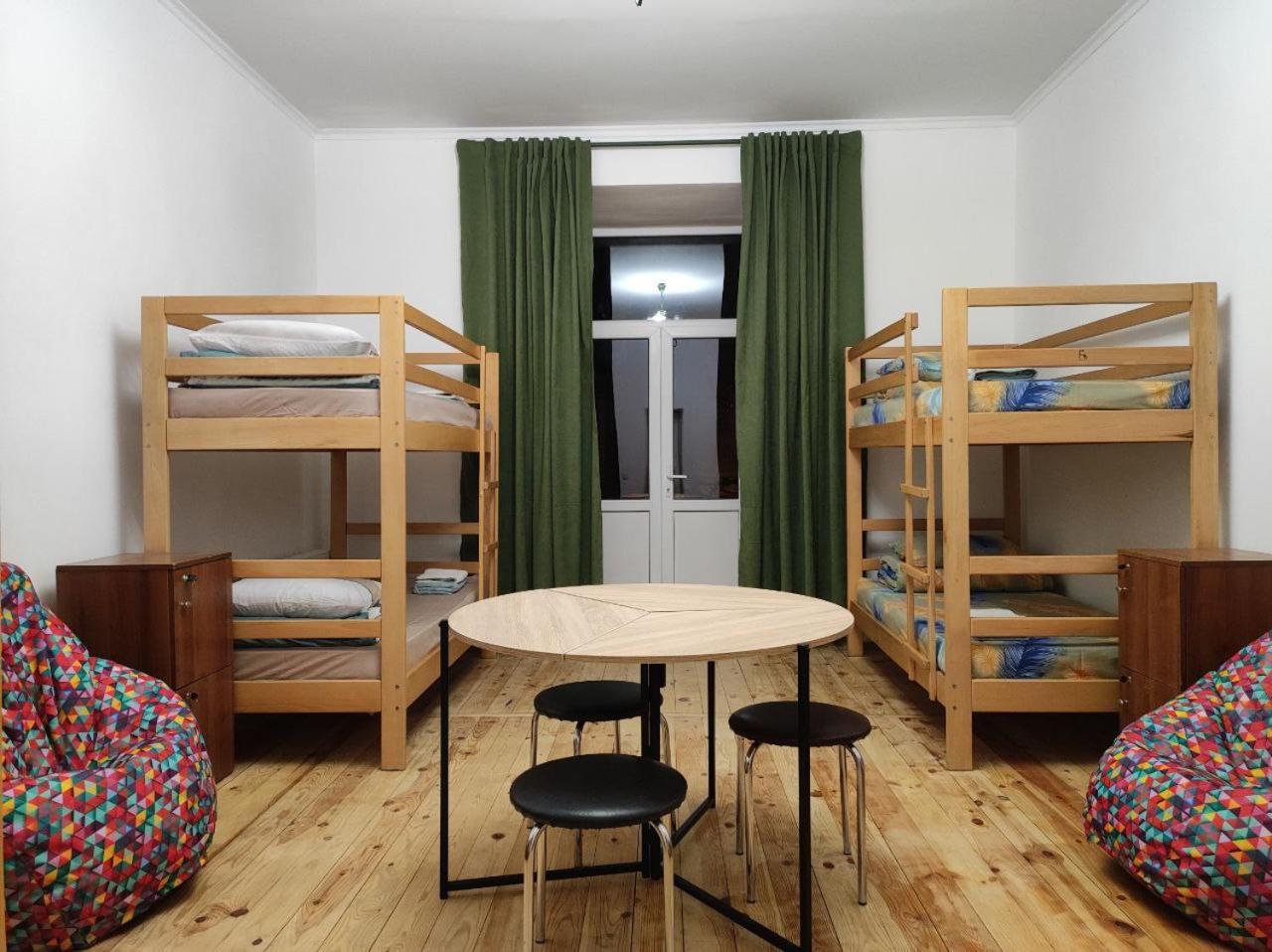 Hostel Europe-U リヴィウ エクステリア 写真